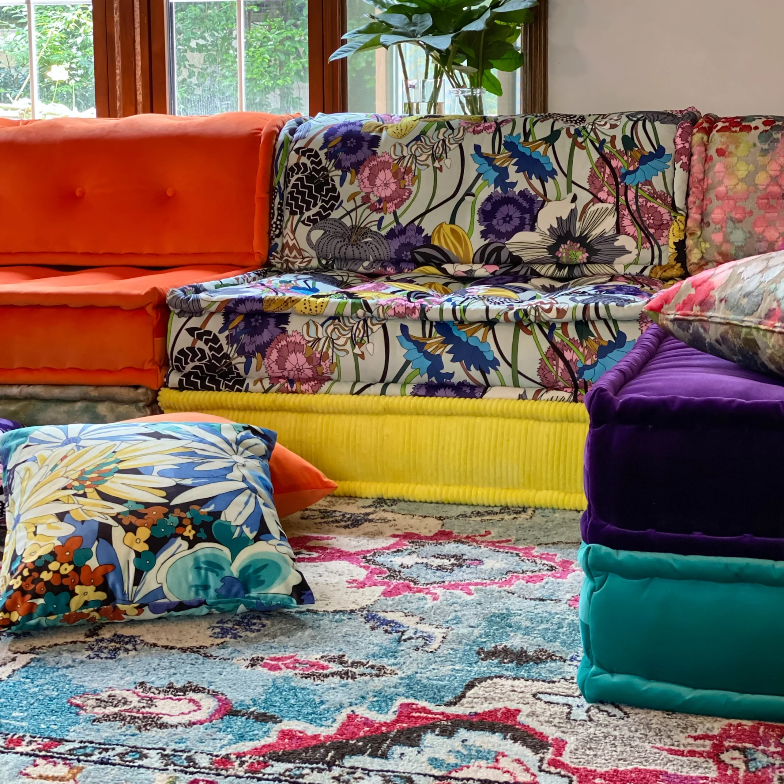 French Daybed Sofa: Nissa