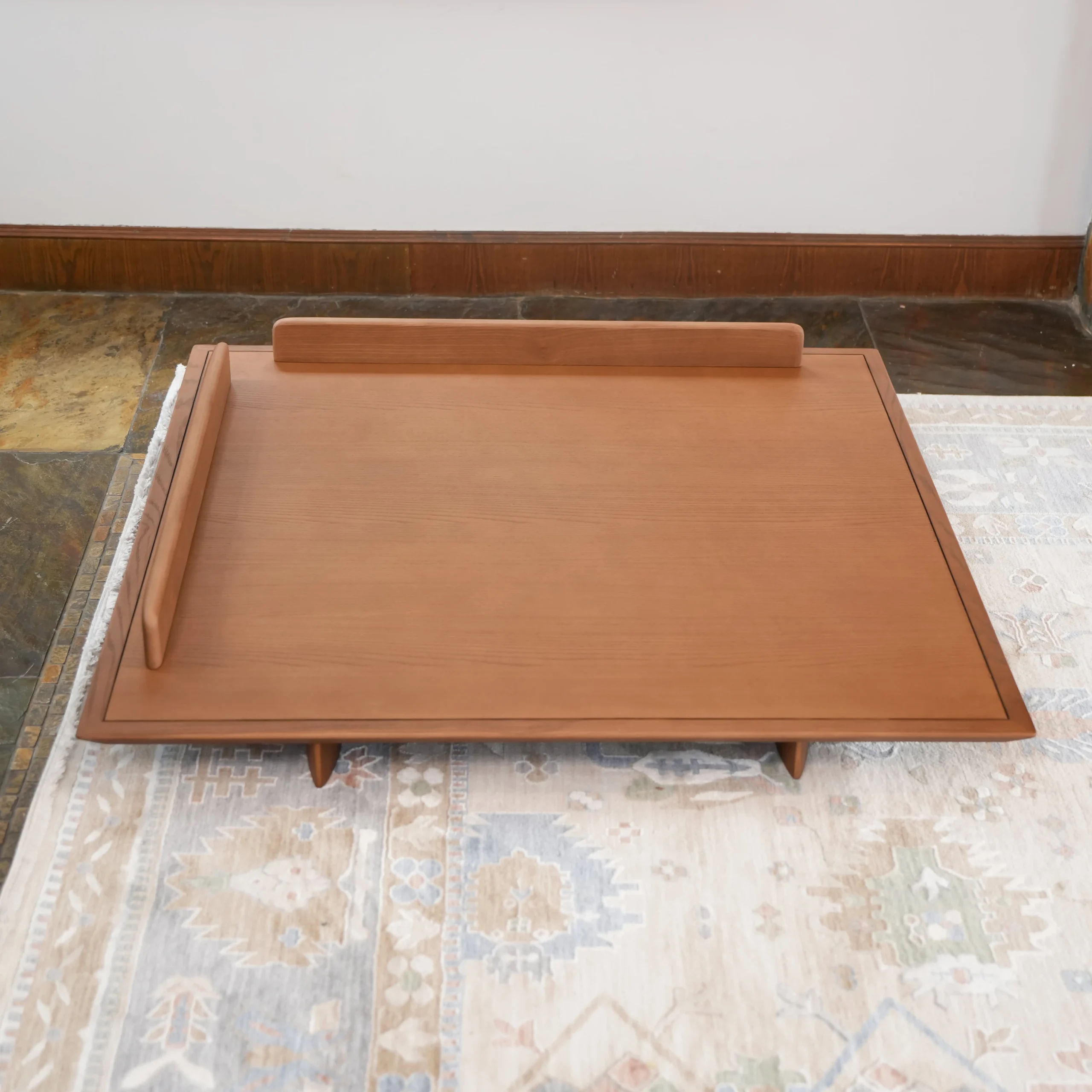 Indoor wood base - small corner