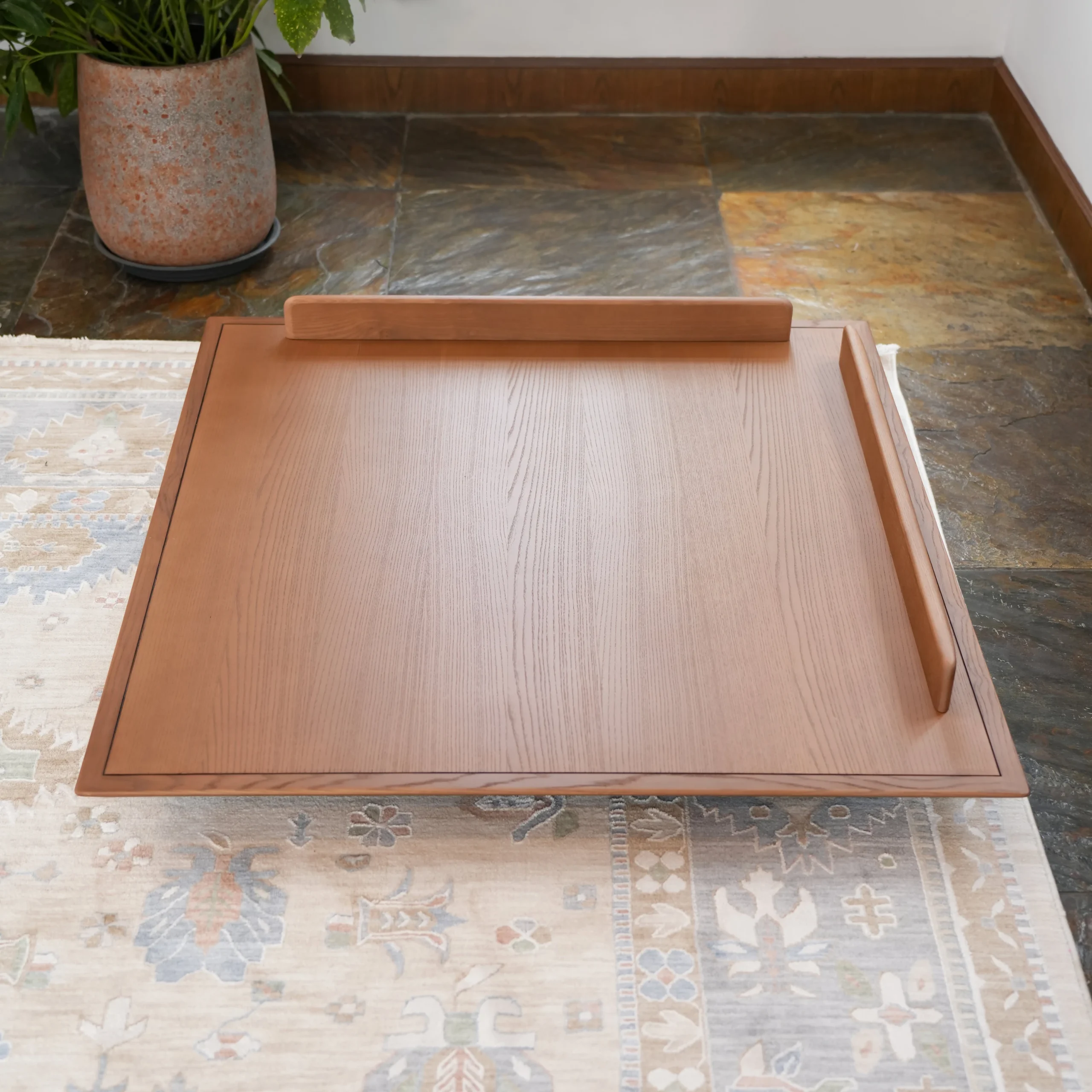 Indoor wood base - small corner