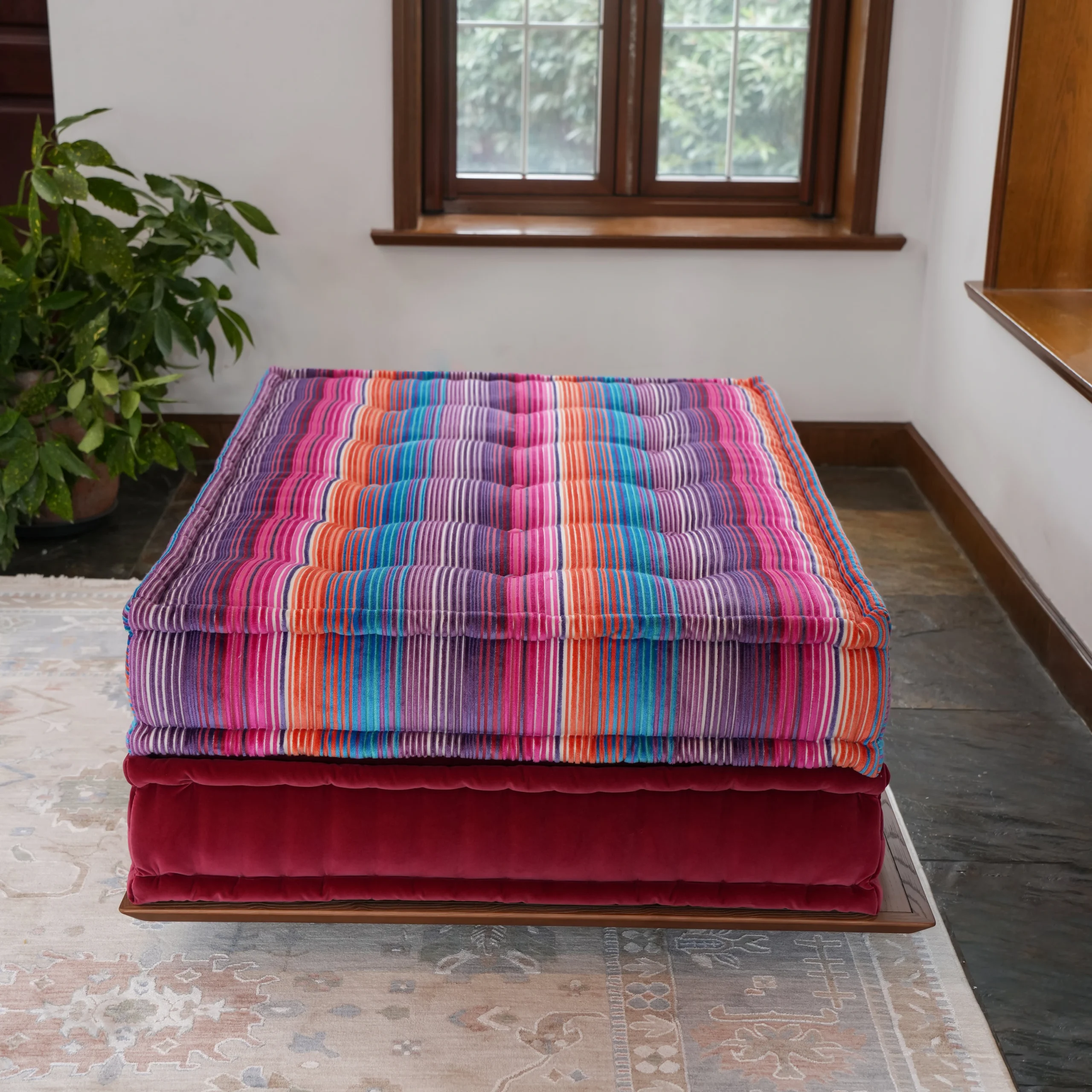 French Daybed Sofa: Diana