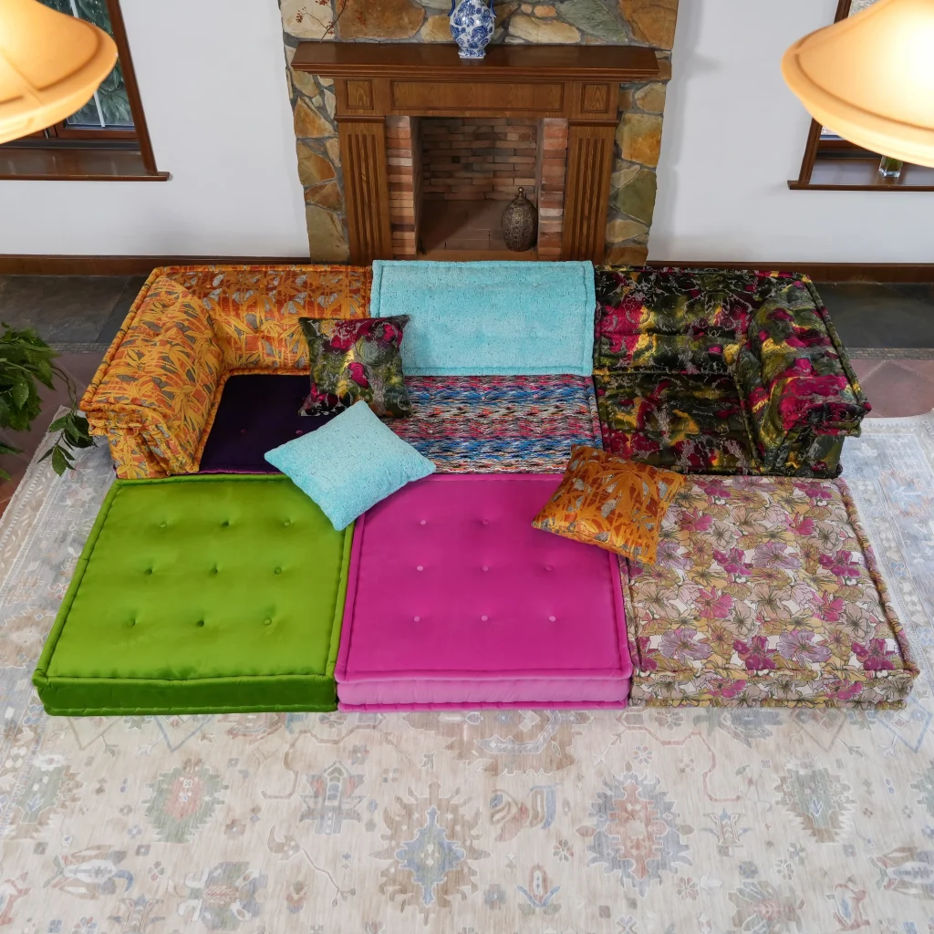 French Daybed Sofa: Colie