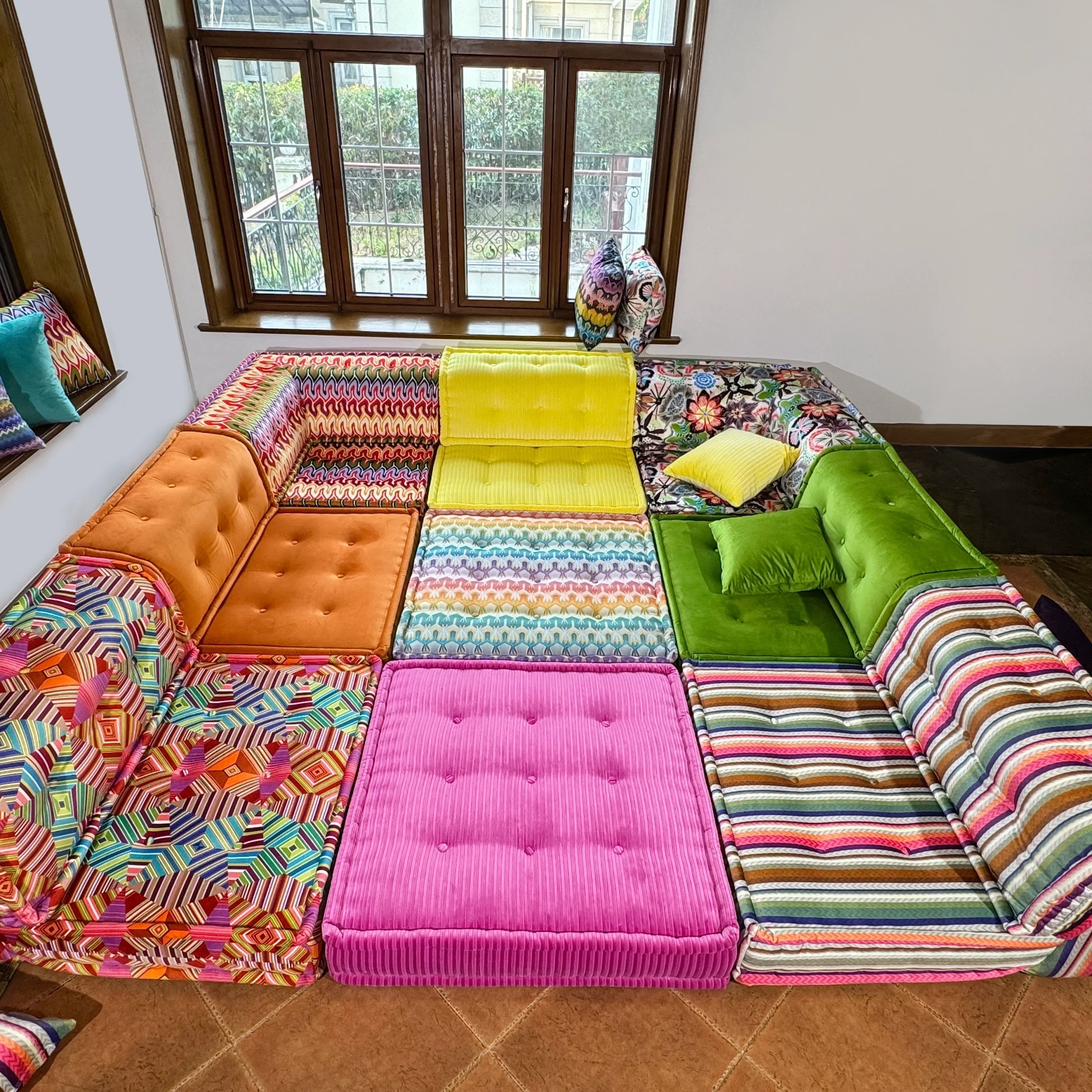 Mah Jong Set: French Daybed Sofa: Paul_M