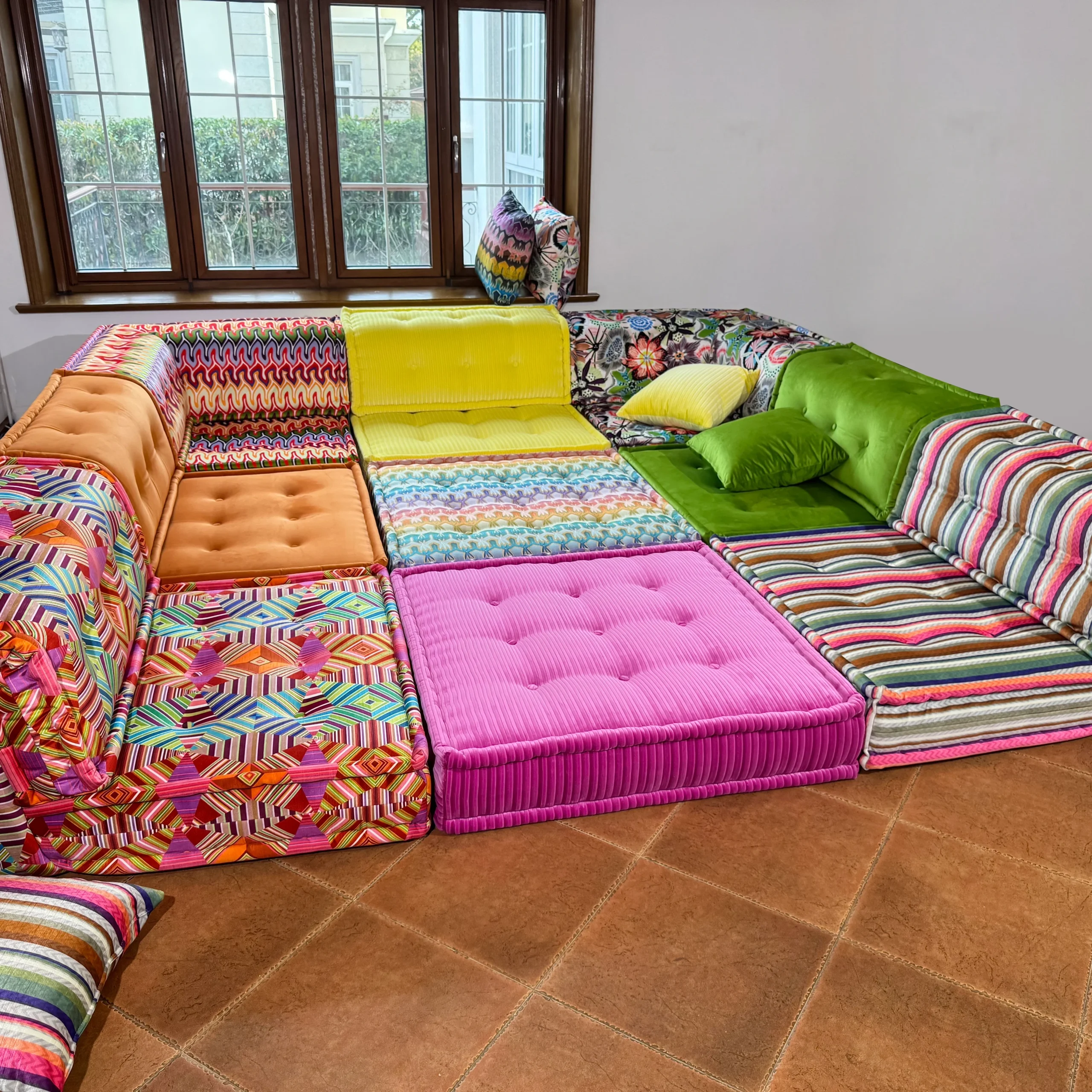 Mah Jong Set: French Daybed Sofa: Paul_M