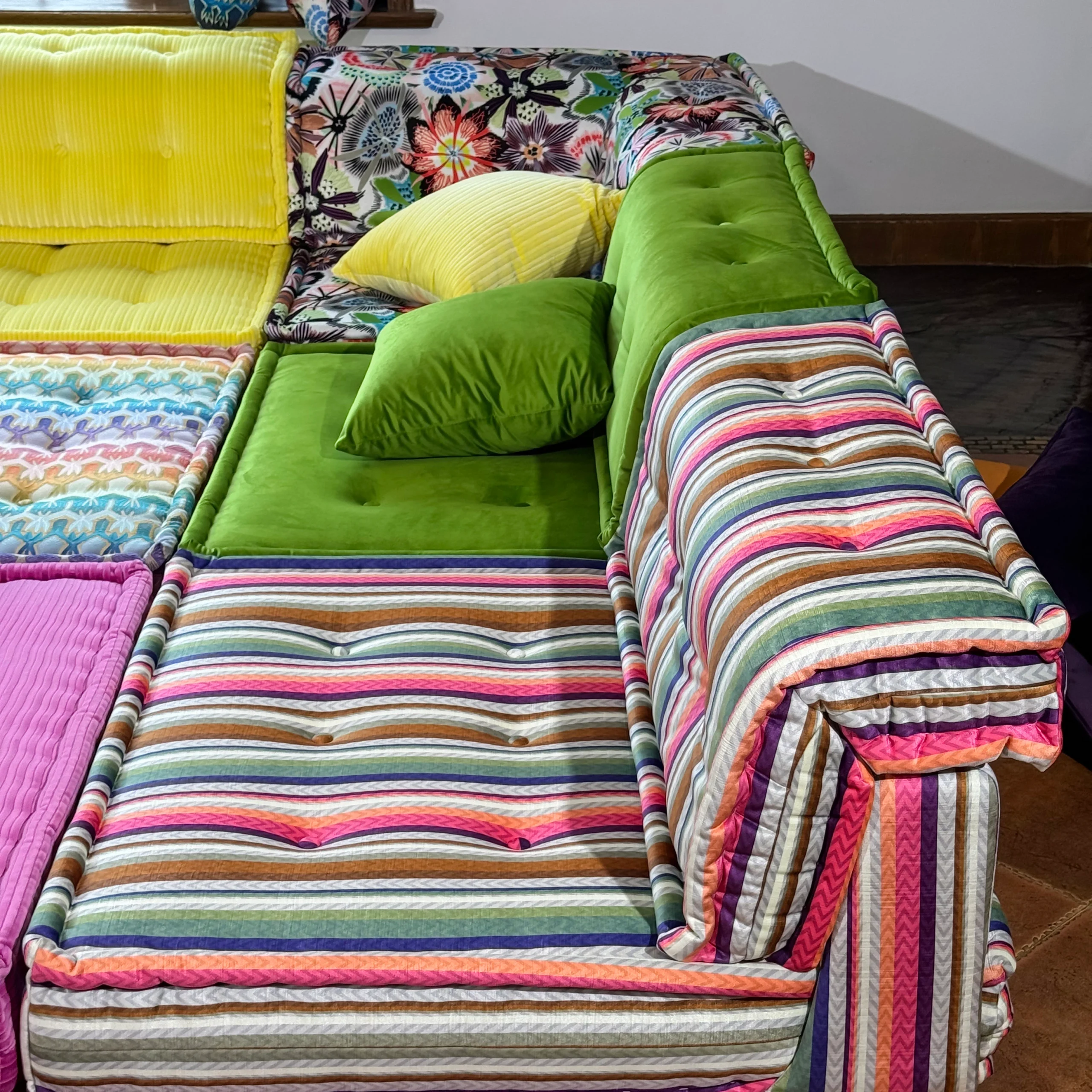 Mah Jong Set: French Daybed Sofa: Paul_M