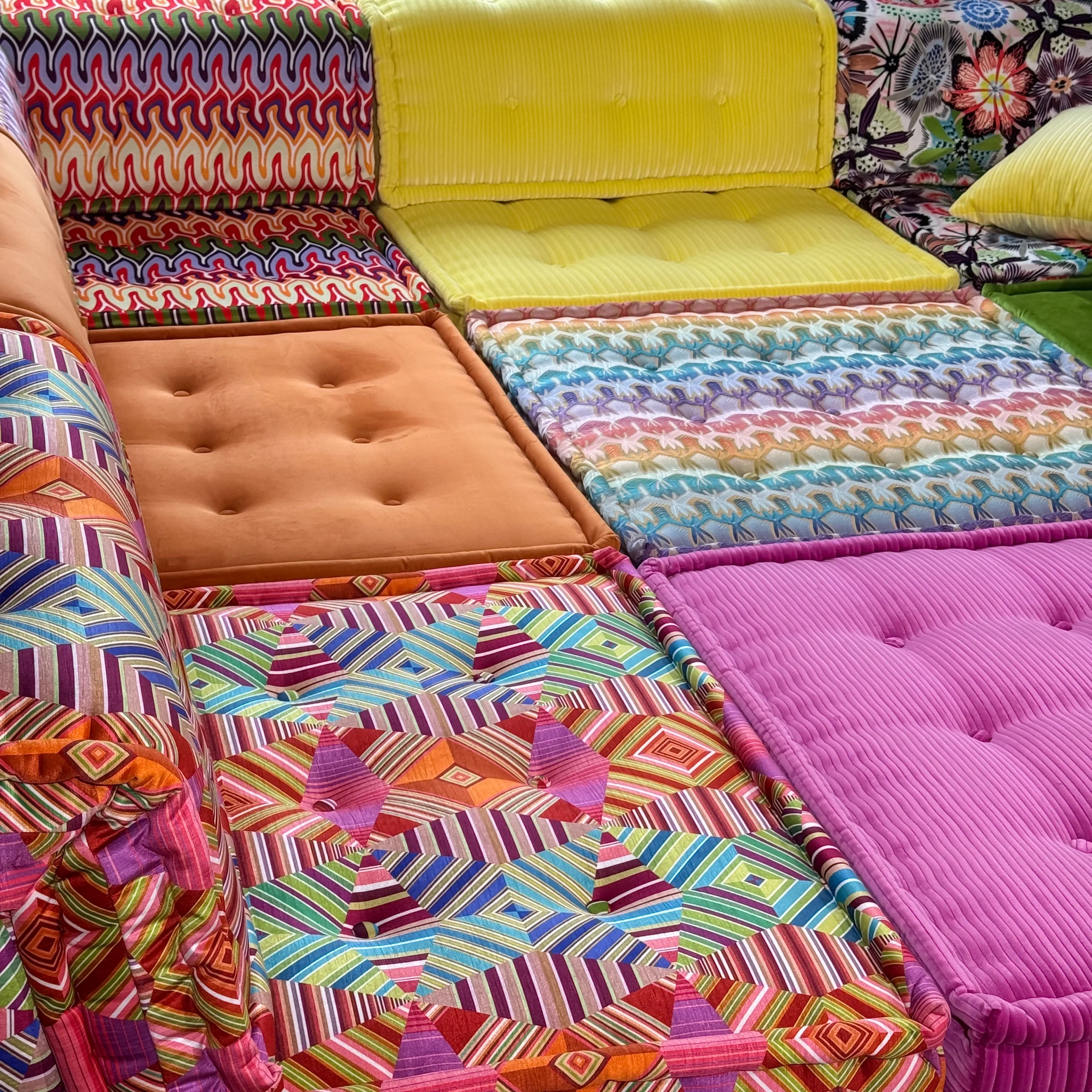 Mah Jong Set: French Daybed Sofa: Paul_M