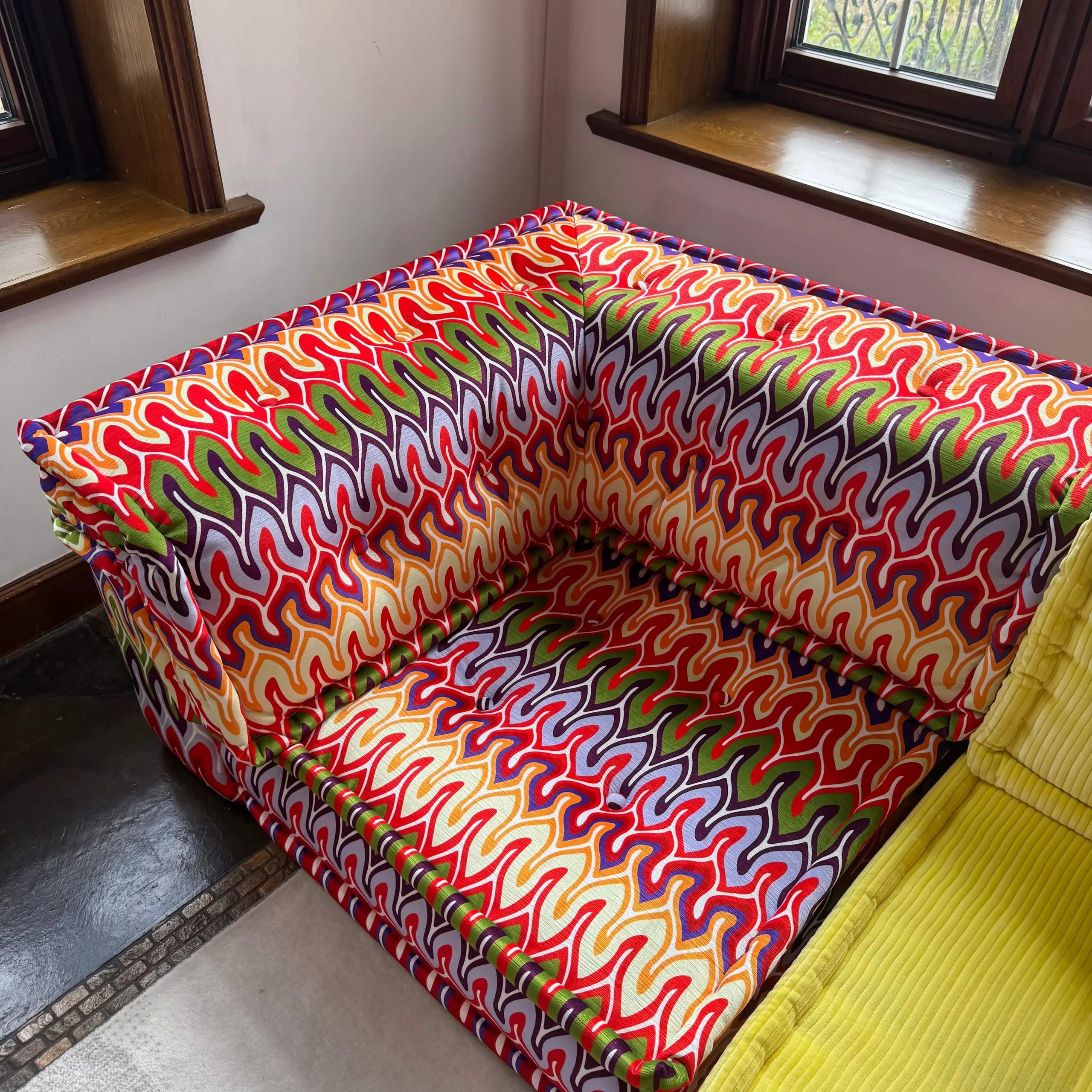 Mah Jong Set: French Daybed Sofa: Paul_M