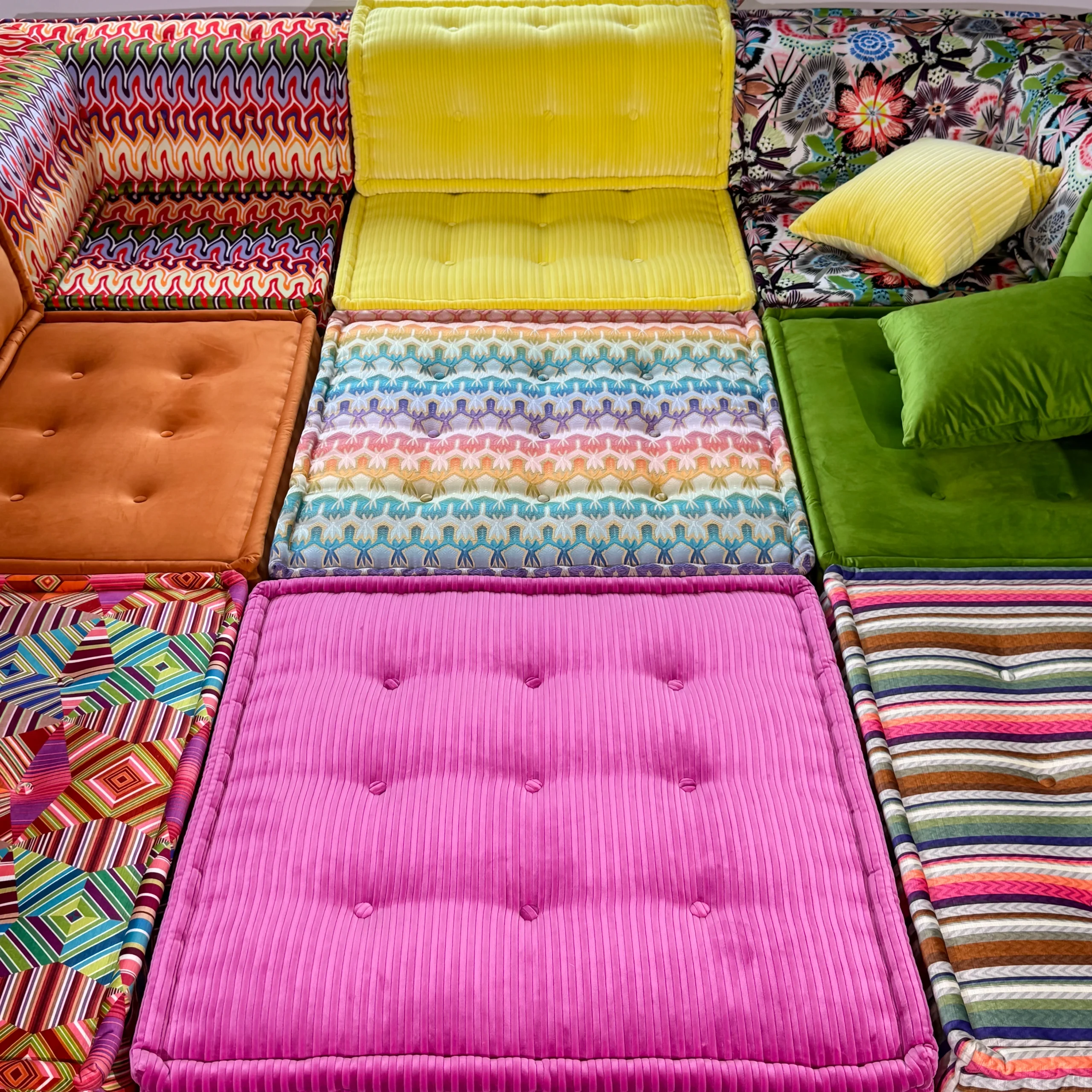 Mah Jong Set: French Daybed Sofa: Paul_M