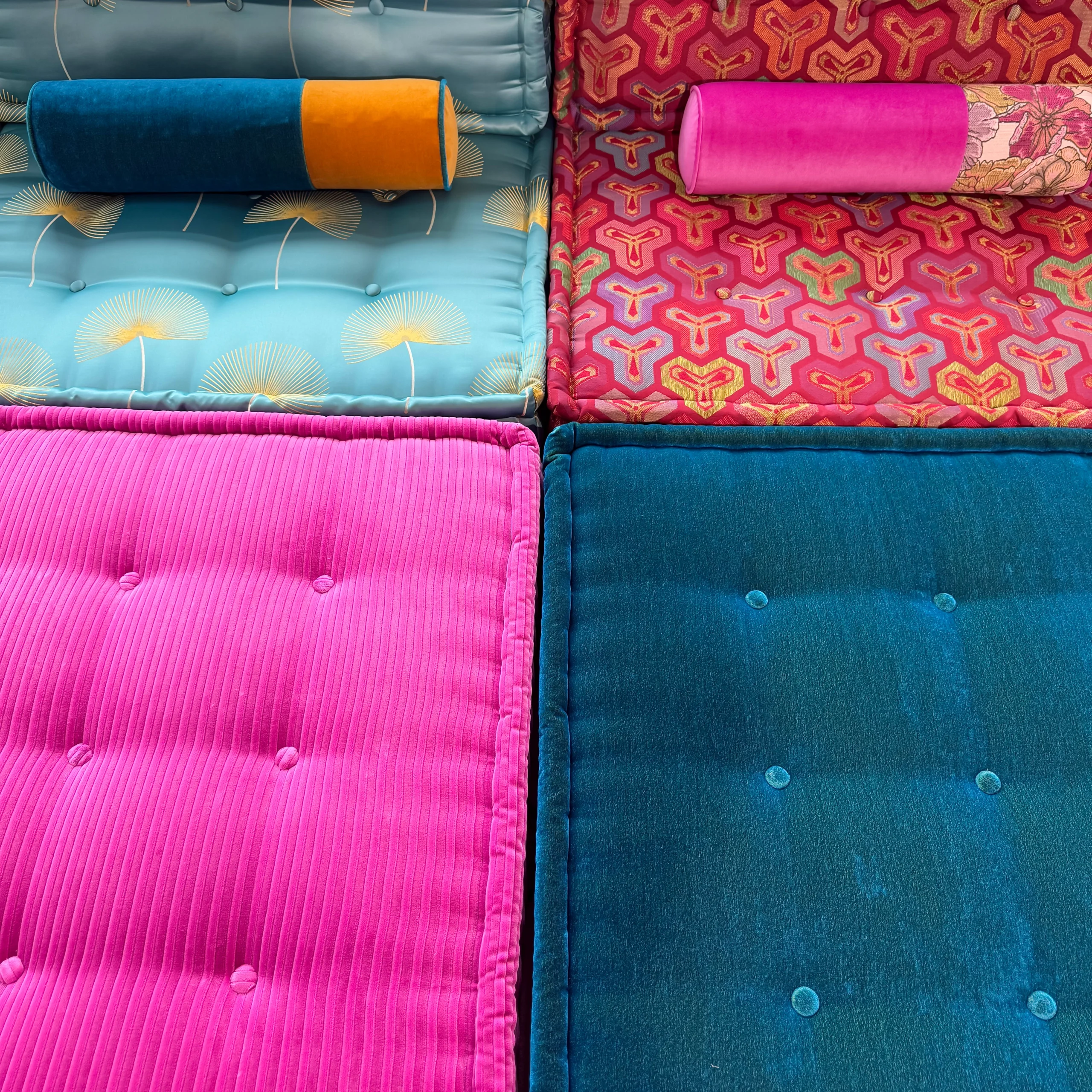 Mah Jong Set: Sukiat