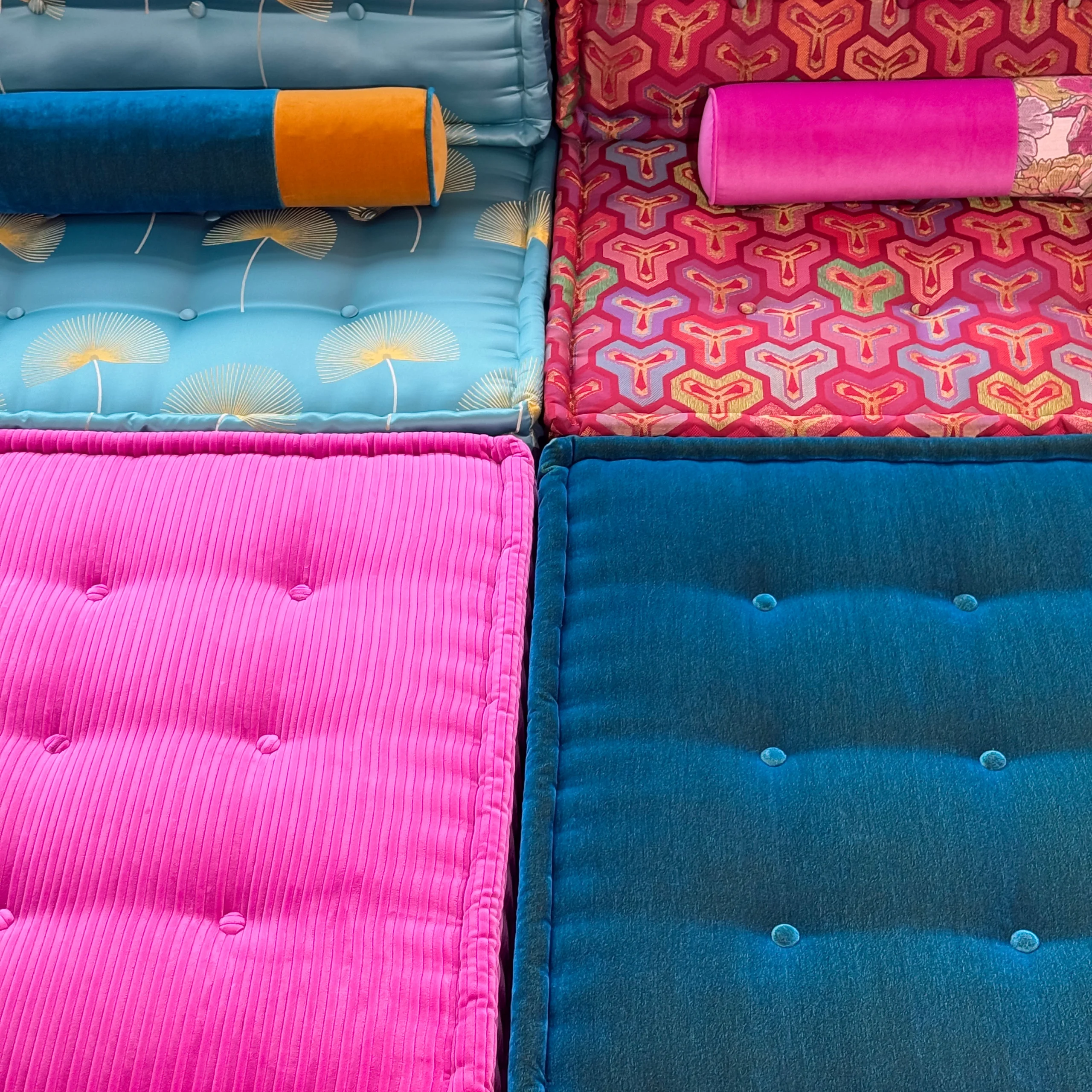 Mah Jong Set: Sukiat