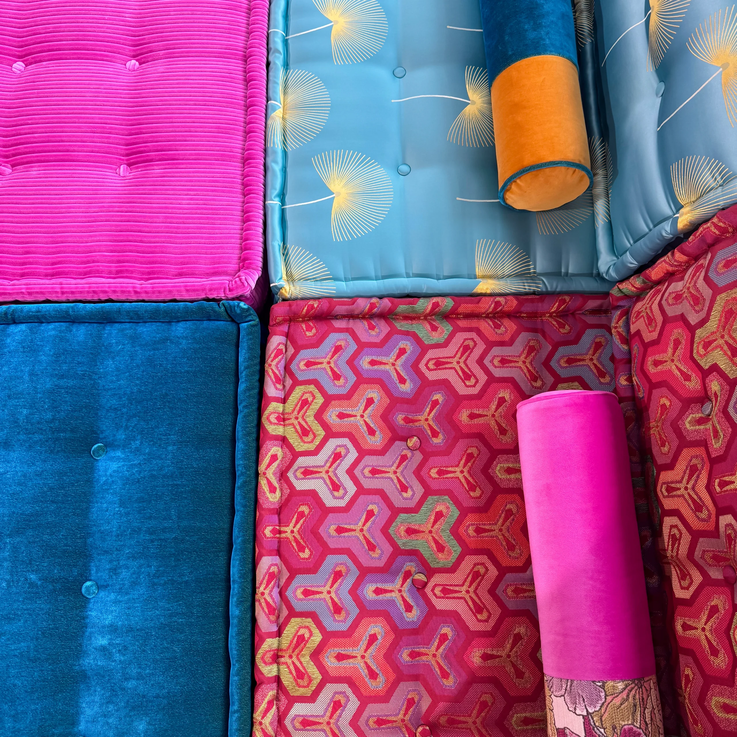 Mah Jong Set: Sukiat