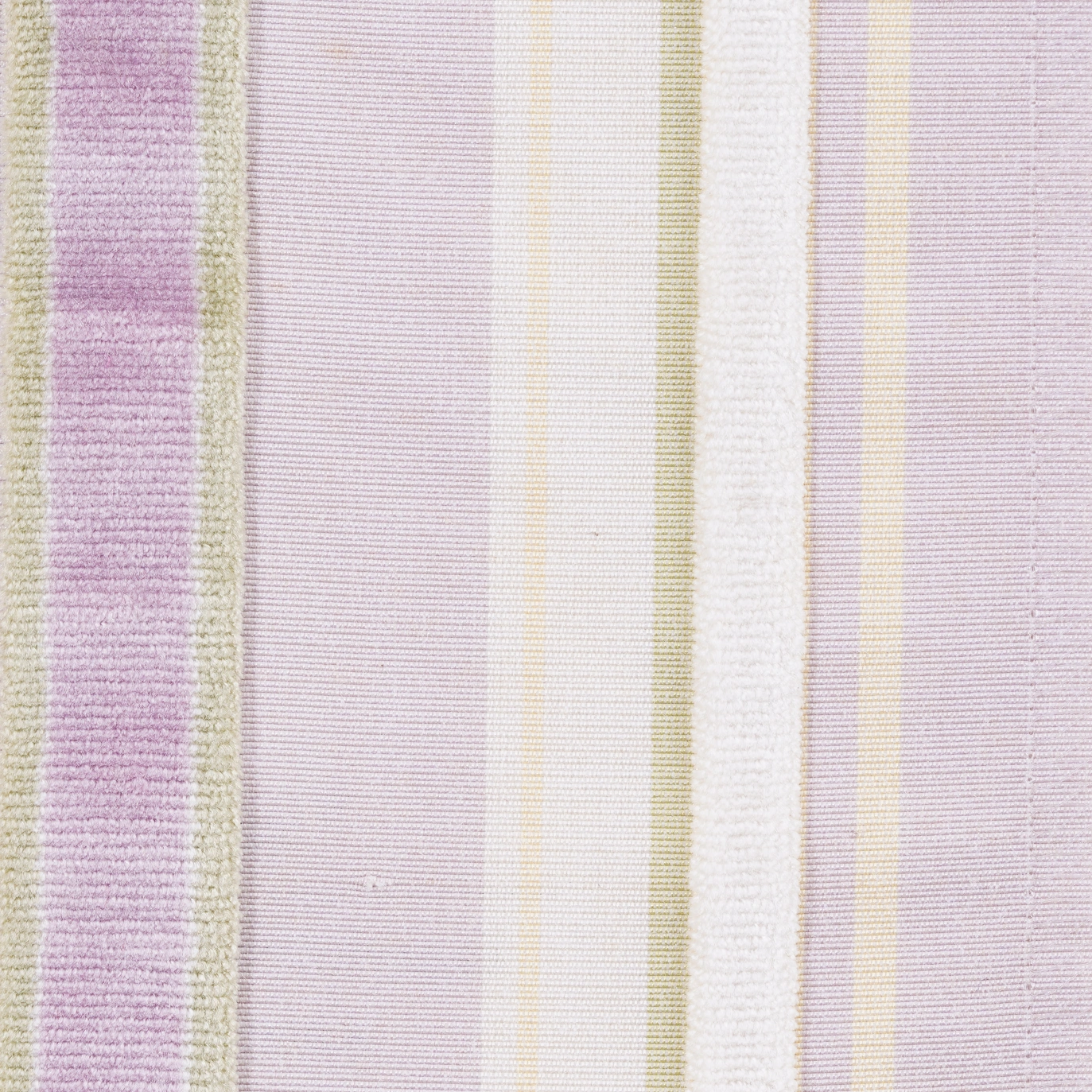 Fabric: Premium Velvet GL-VTV-18-49