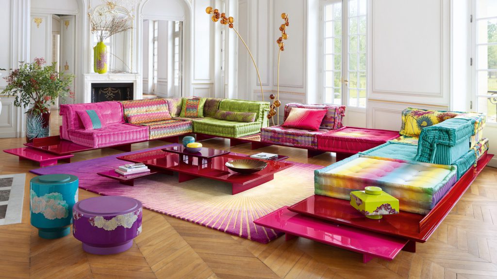 Roche Bobois' Mah Jong Sofa set in a living room.
