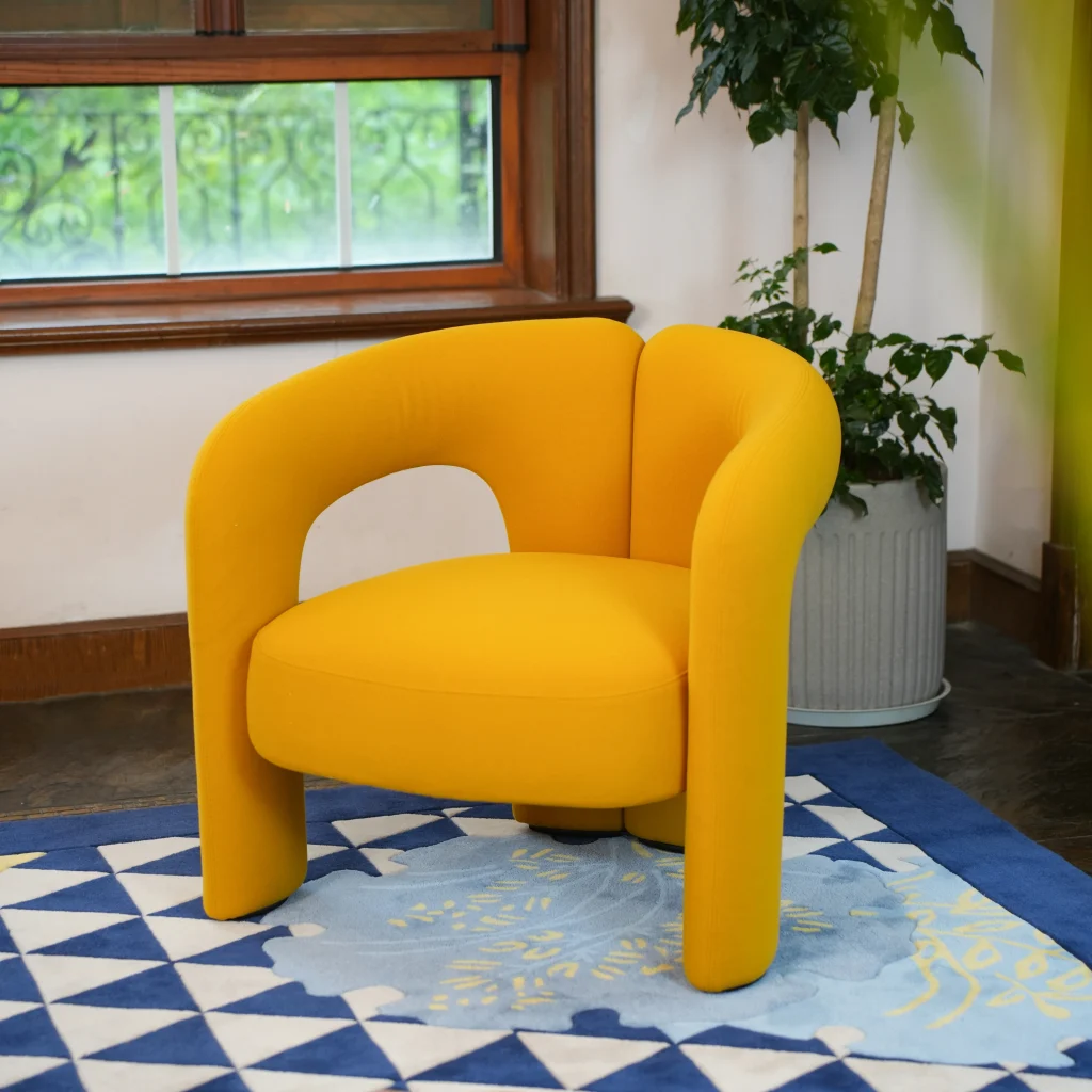 Armchair : Cassina Dudet