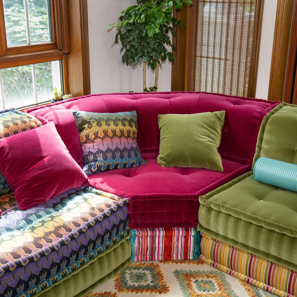 French Daybed Sofa : Emaan