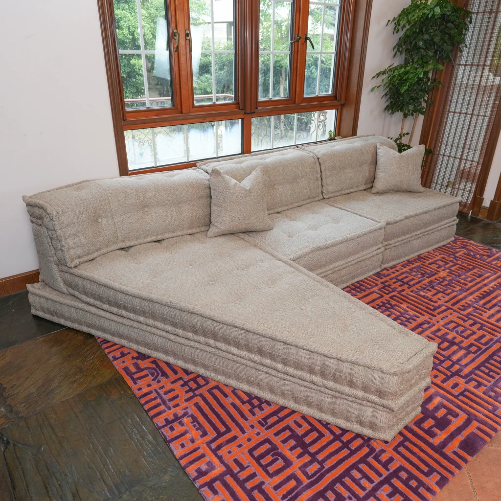 French Daybed Sofa: Giorgio
