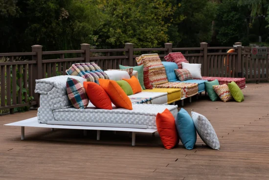 Outdoor Mah Jong Sofa Set: Iris